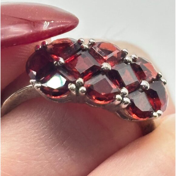 Sterling Silver 925 Ring Size 9 With Red Stones - Picture 7 of 8